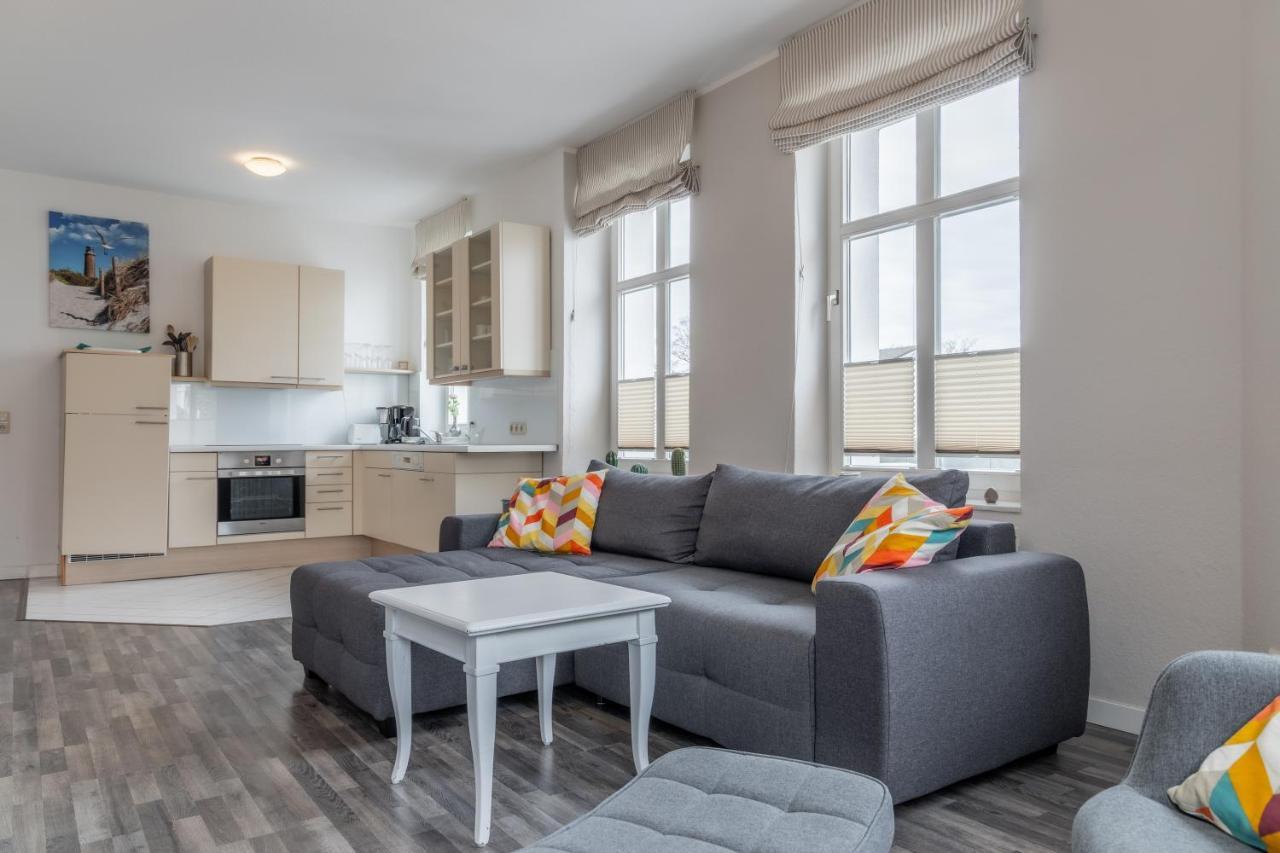 Strandnahe 2-Raum-Ferienwohnung Im Zentrum - Residenz Strandeck Fewo 02 Goehren  Exterior foto