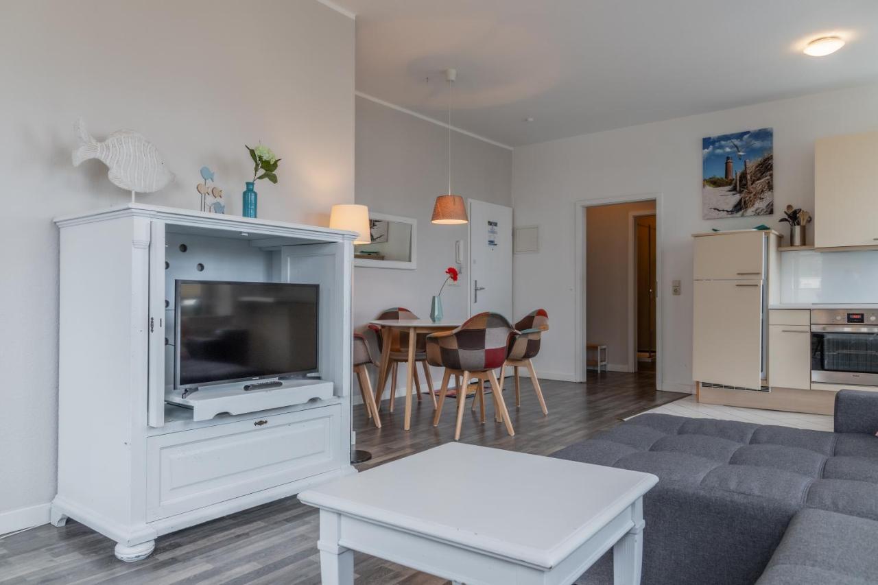 Strandnahe 2-Raum-Ferienwohnung Im Zentrum - Residenz Strandeck Fewo 02 Goehren  Exterior foto
