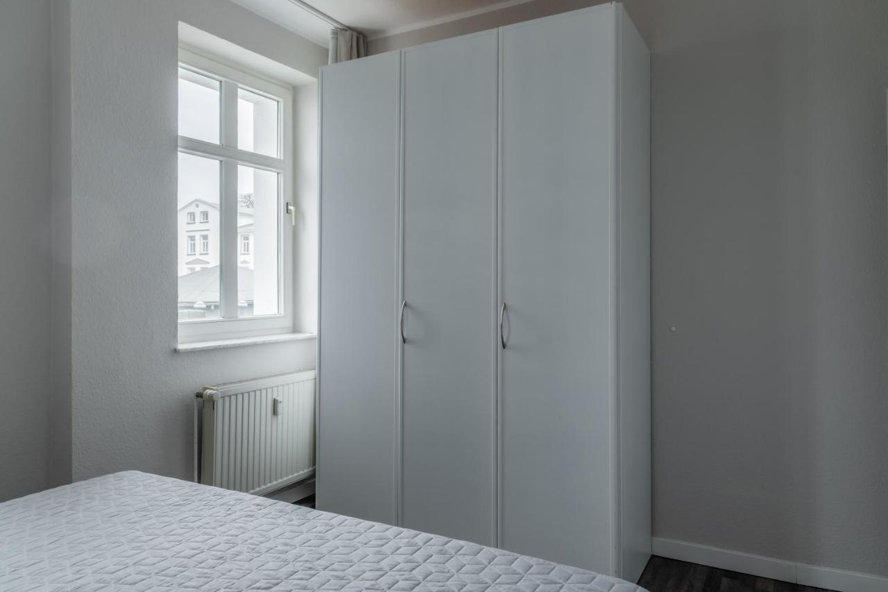 Strandnahe 2-Raum-Ferienwohnung Im Zentrum - Residenz Strandeck Fewo 02 Goehren  Exterior foto