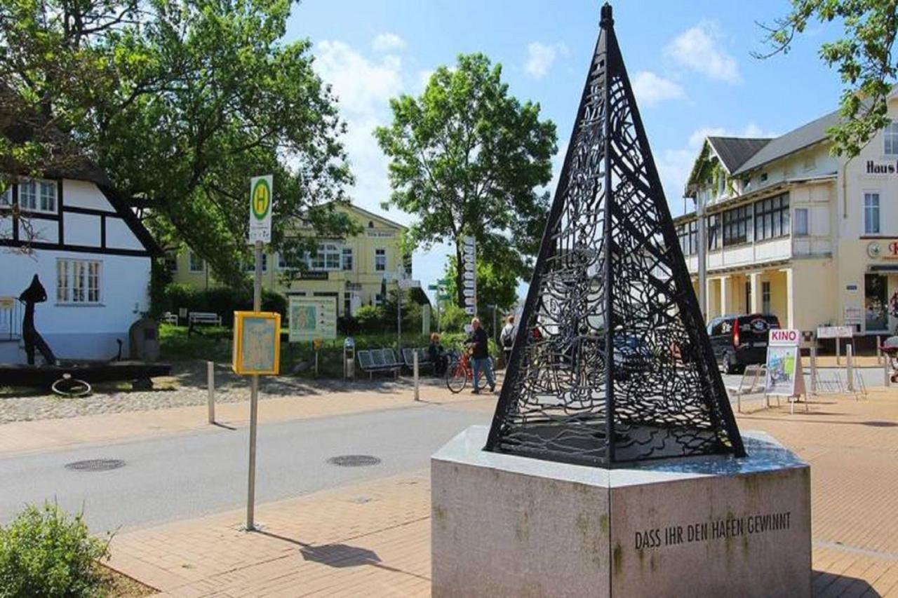 Strandnahe 2-Raum-Ferienwohnung Im Zentrum - Residenz Strandeck Fewo 02 Goehren  Exterior foto